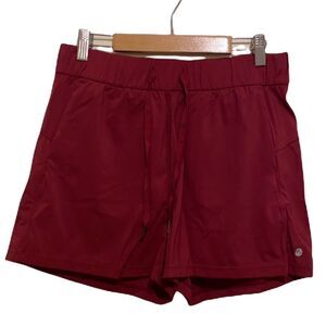 WILL it Athletic sports shorts in perfect condition. Size M